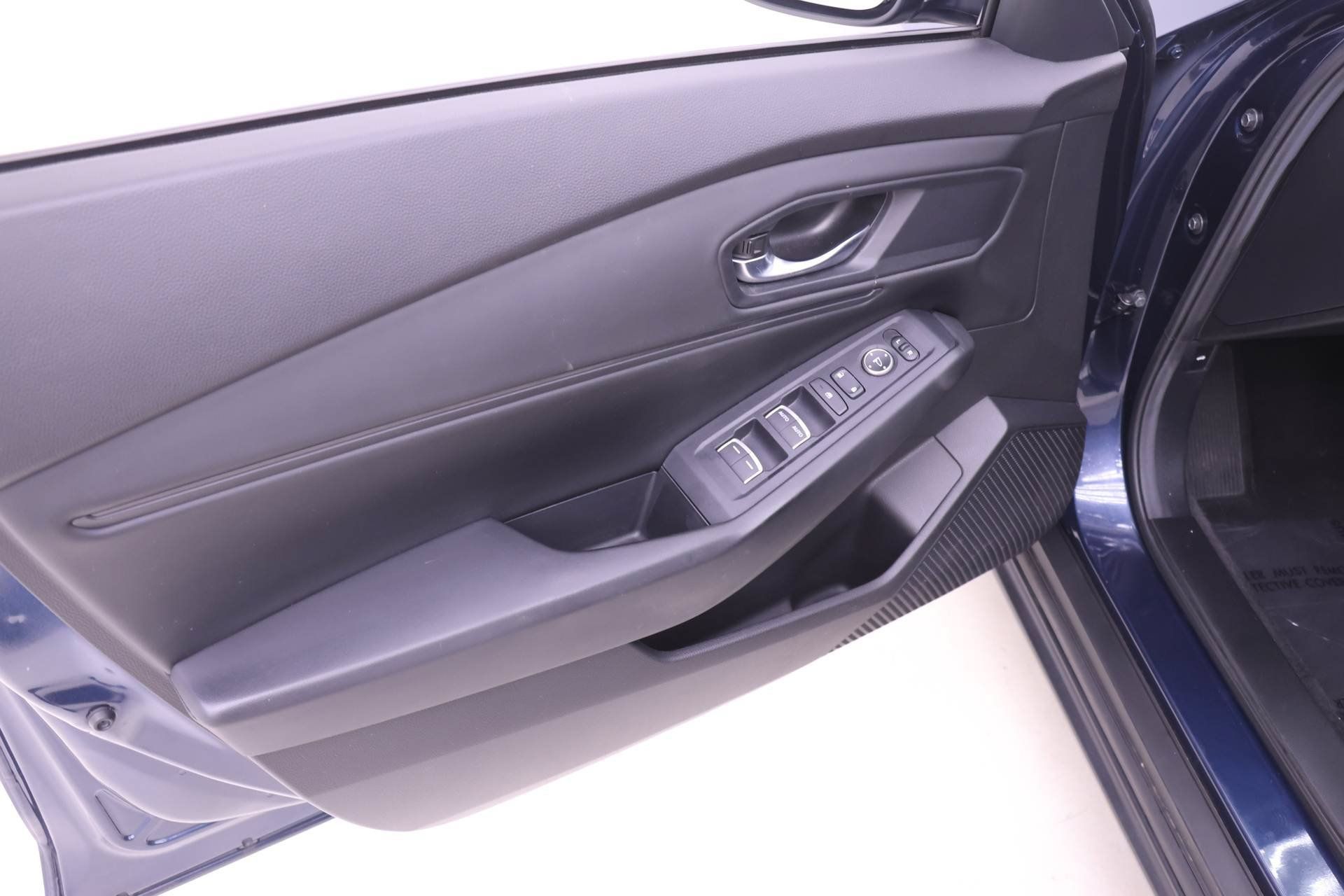 Certified 2024 Honda Accord EX image 9