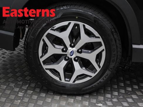 Used 2023 Subaru Forester Premium image 34