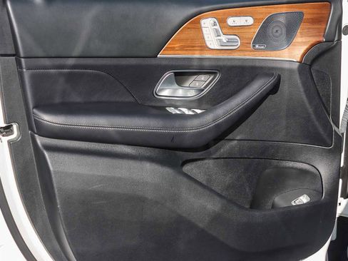 Used 2021 Mercedes-Benz GLE 350 4MATIC image 17