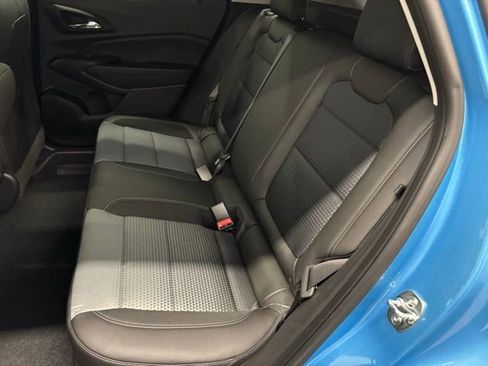 New 2026 Chevrolet Trax LT w/ Driver Confidence Package FWD image 8