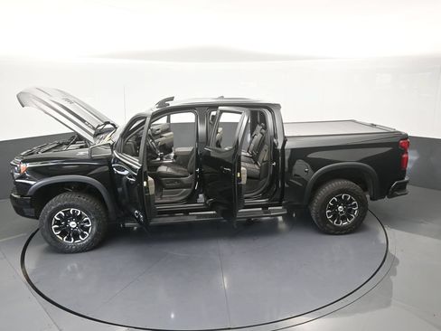 Used 2025 Chevrolet Silverado 1500 ZR2 w/ Technology Package AWD/4WD image 77