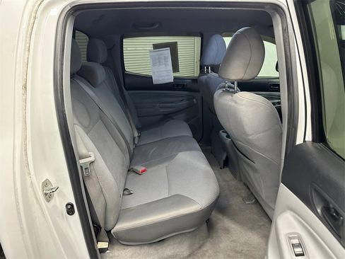 Used 2010 Toyota Tacoma PreRunner image 15