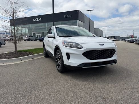 Used 2021 Ford Escape SE FWD image 1