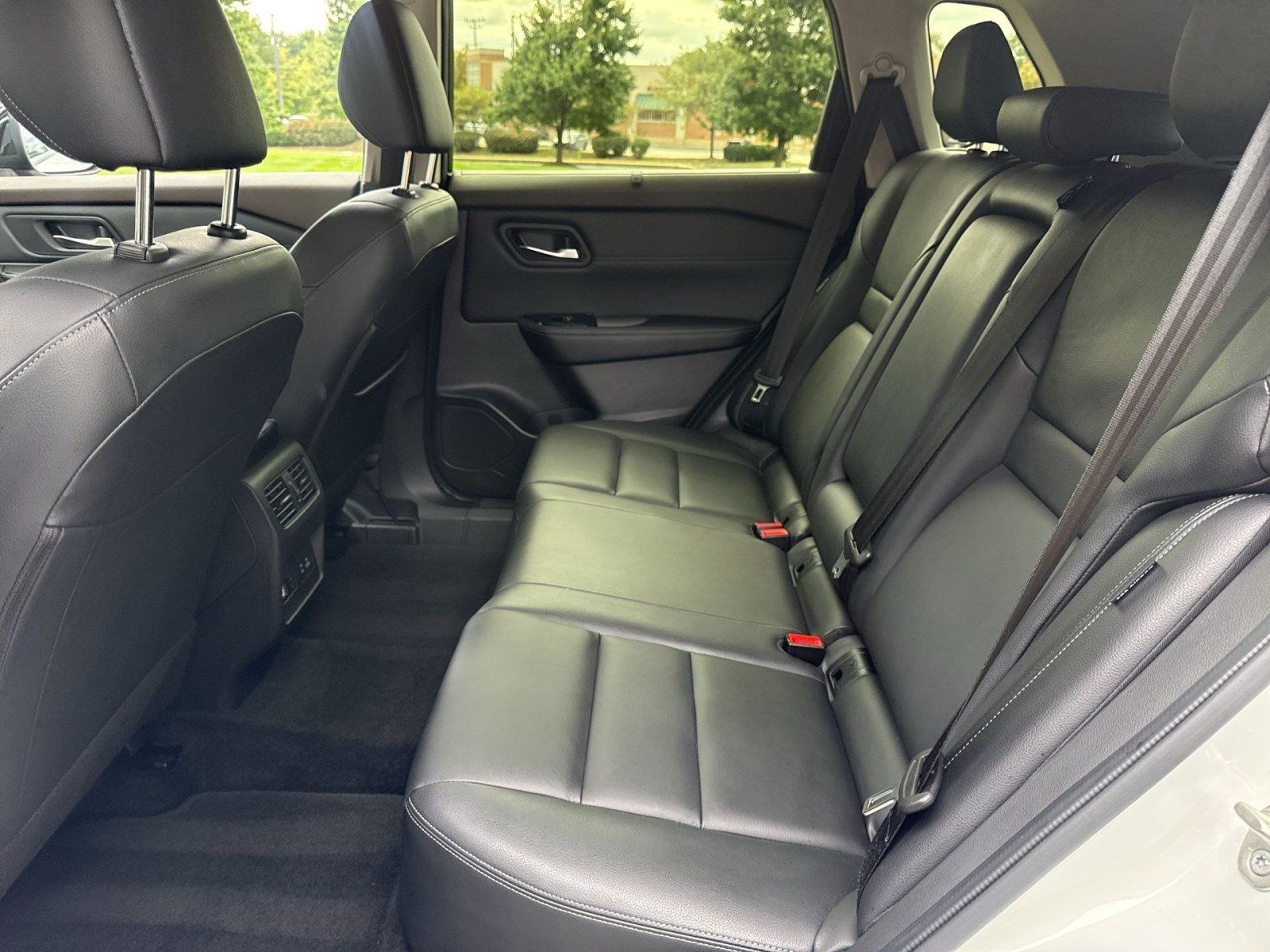 Used 2023 Nissan Rogue SL w/ SL Premium Package AWD/4WD image 24
