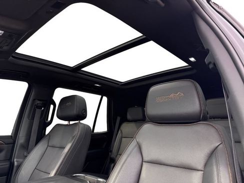 Used 2023 Chevrolet Tahoe High Country AWD/4WD image 20