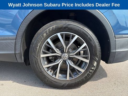 Used 2019 Volkswagen Tiguan SE w/ Panoramic Sunroof Package FWD image 5
