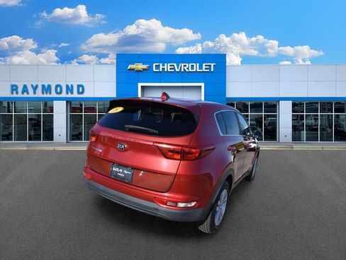 Used 2018 Kia Sportage LX FWD image 3