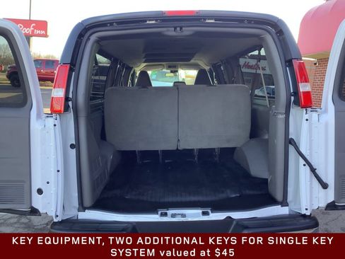 Used 2021 Chevrolet Express 3500 LT w/ LT Preferred Equipment Group RWD image 10