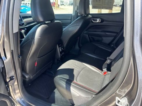 Certified 2022 Jeep Compass Trailhawk w/ Trailhawk Elite Group AWD/4WD image 10