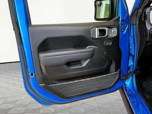 Used 2024 Jeep Wrangler Unlimited Sport AWD/4WD image 20