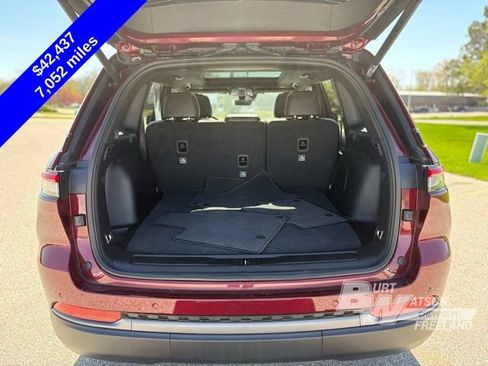 Used 2026 Jeep Grand Cherokee Limited w/ Limited Altitude Package AWD/4WD image 28