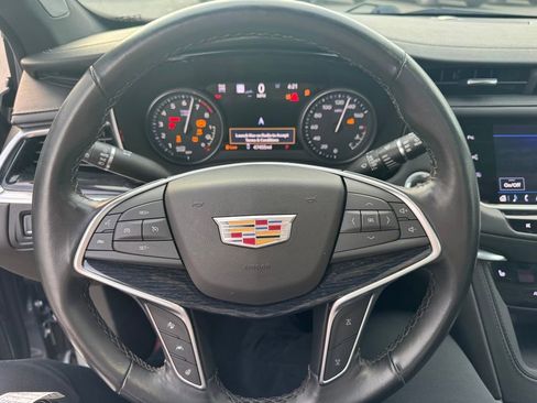 Used 2022 Cadillac XT5 Premium Luxury w/ Technology Package image 15