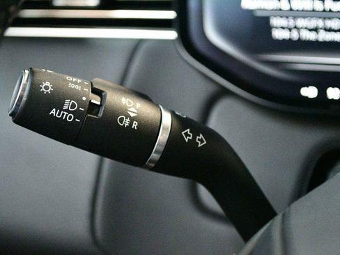 Used 2023 Land Rover Range Rover SE image 69