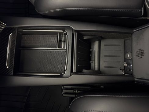 Used 2018 Tesla Model X P100D image 27