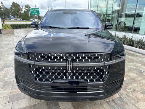 New 2025 Lincoln Navigator Black Label image 6