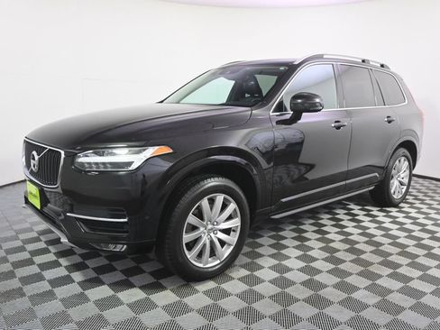 Used 2018 Volvo XC90 T5 Momentum w/ Convenience Package AWD/4WD image 2