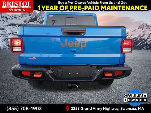 Used 2023 Jeep Gladiator Mojave w/ Cold Weather Group image 32