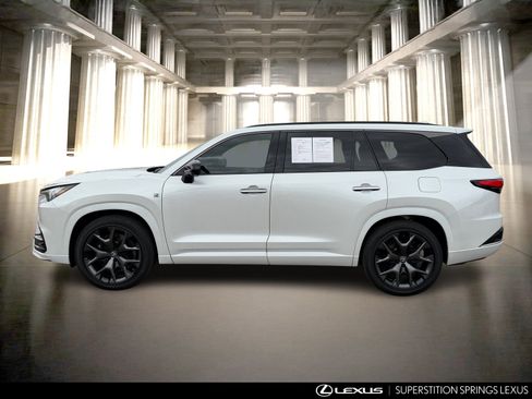 Certified 2026 Lexus TX 500h AWD w/ Technology Package image 9