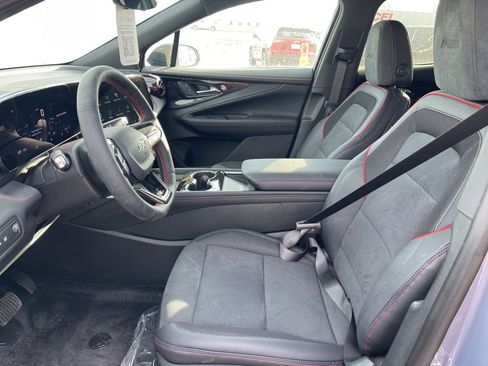 New 2024 Chevrolet Blazer EV RS image 17