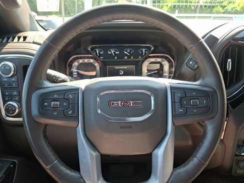 Used 2021 GMC Sierra 1500 SLT w/ SLT Premium Plus Package AWD/4WD image 20