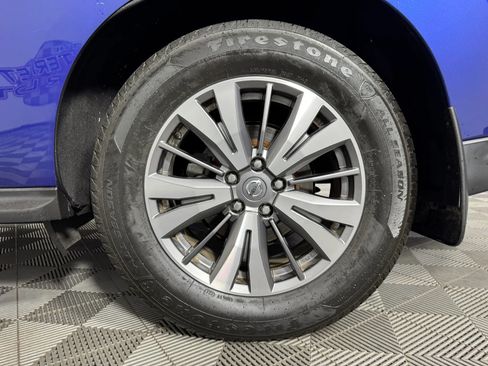 Used 2020 Nissan Pathfinder S FWD image 44