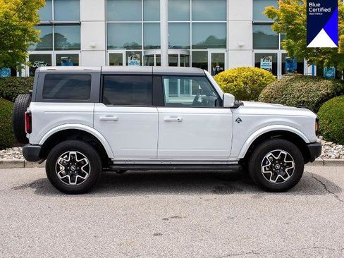 Certified 2024 Ford Bronco Outer Banks AWD/4WD image 1