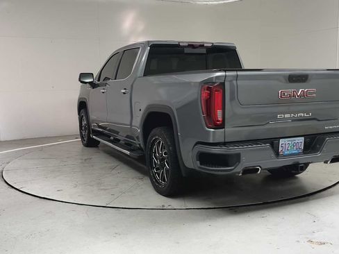 Used 2021 GMC Sierra 1500 Denali w/ Technology Package AWD/4WD image 3