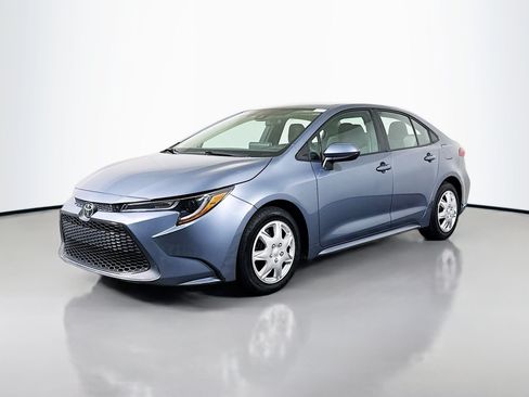 Used 2021 Toyota Corolla LE FWD image 4