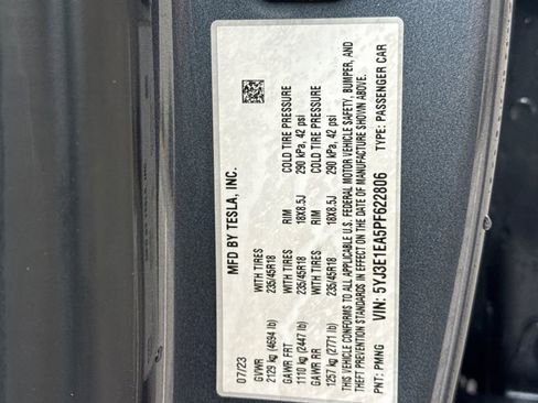 Used 2023 Tesla Model 3 Standard Range RWD image 34