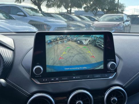 Used 2025 Nissan Sentra SV image 24