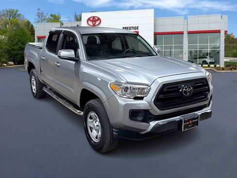 Used 2019 Toyota Tacoma SR w/ SR Convenience Package image 1
