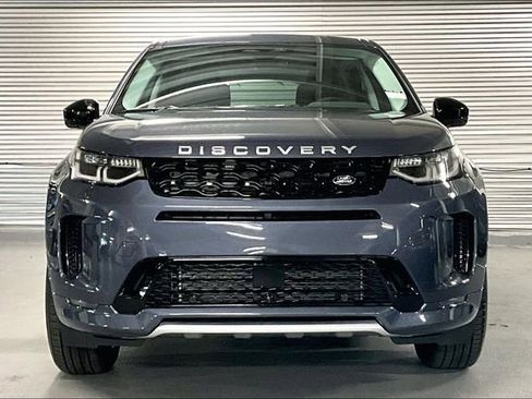 New 2025 Land Rover Discovery Sport S image 2