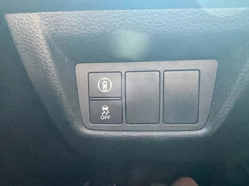 Used 2018 Honda Accord EX image 15