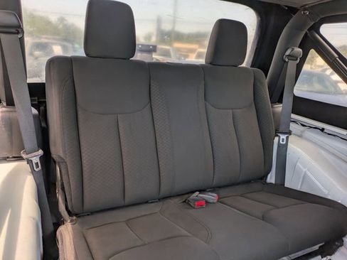 Used 2016 Jeep Wrangler Sport AWD/4WD image 13