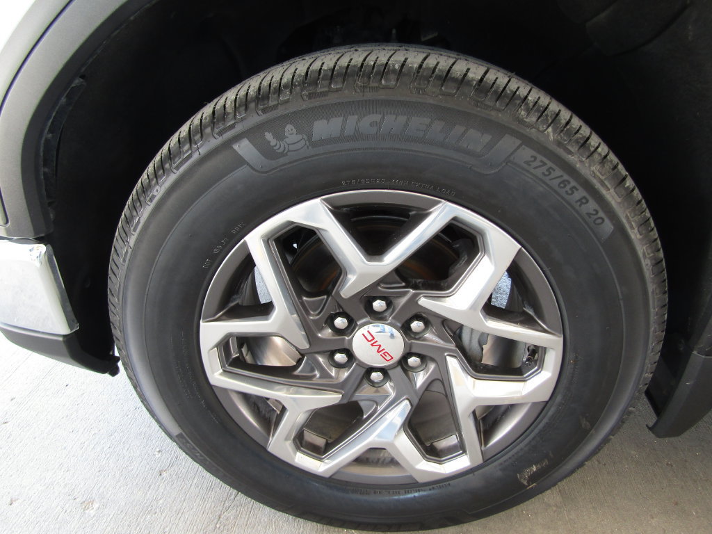 Used 2024 GMC Sierra 1500 SLT w/ SLT Premium Plus Package AWD/4WD image 36