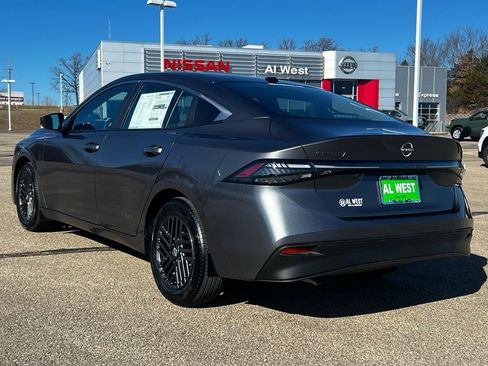 New 2026 Nissan Sentra SV w/ SV Convenience Package image 7