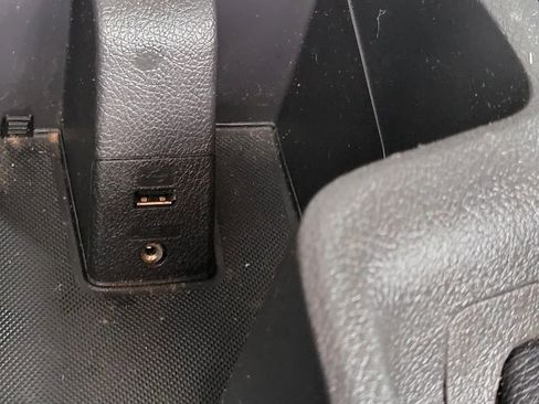 Used 2018 Ford Transit Connect XL image 27