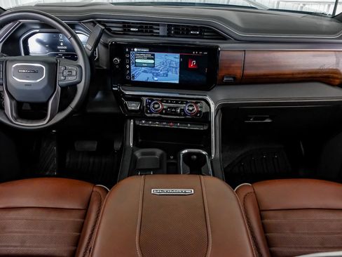 Used 2025 GMC Sierra 2500 Denali Ultimate AWD/4WD image 13