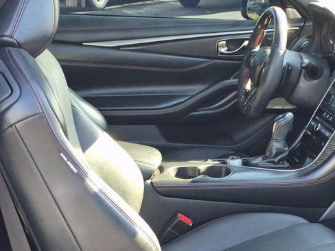 Used 2021 INFINITI Q60 Red Sport 400 w/ Carbon Fiber Package image 19