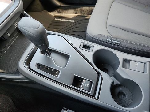 Certified 2025 Subaru Crosstrek 2.0i image 25