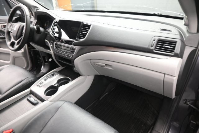 Used 2021 Honda Pilot EX image 24