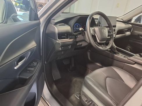 Used 2026 Toyota Grand Highlander AWD image 6