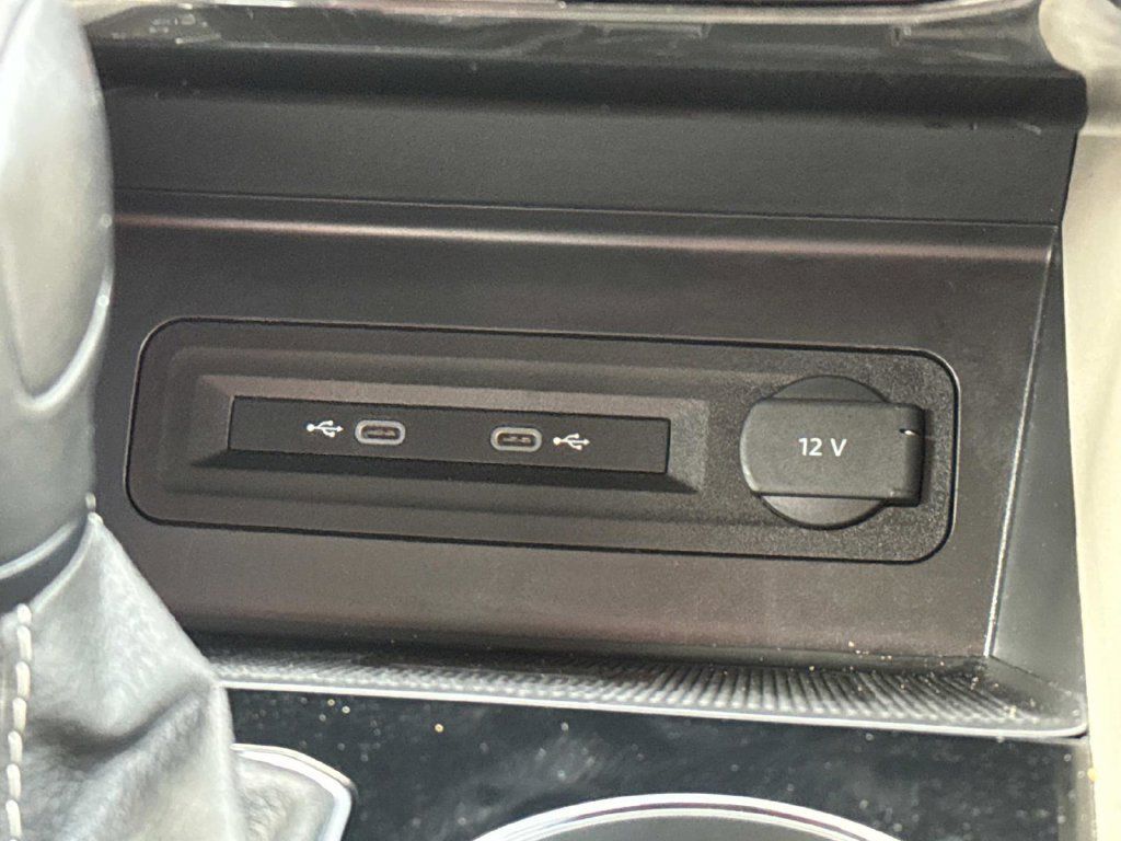 Used 2023 Volkswagen Atlas SE AWD/4WD image 17