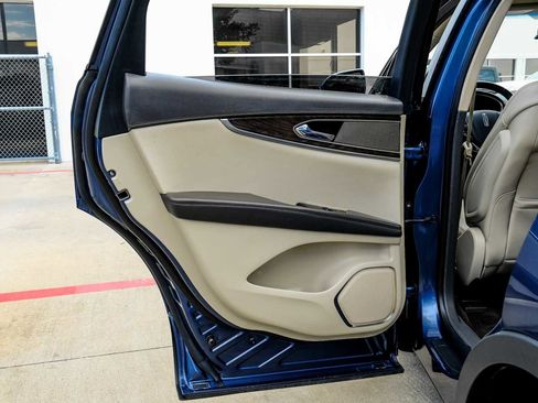 Used 2018 Lincoln MKX Select w/ Select Plus Package image 46