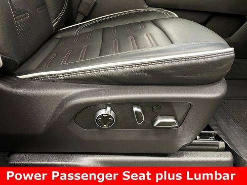 Used 2024 GMC Sierra 2500 AT4X image 13