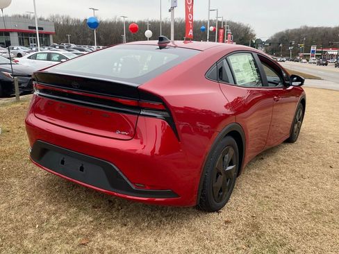 New 2026 Toyota Prius LE image 13