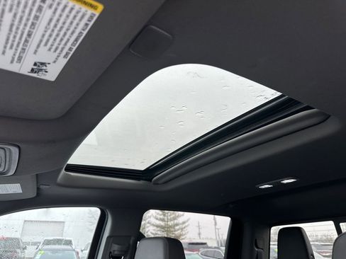 Used 2022 Chevrolet Silverado 1500 LTZ w/ LTZ Premium Package image 31