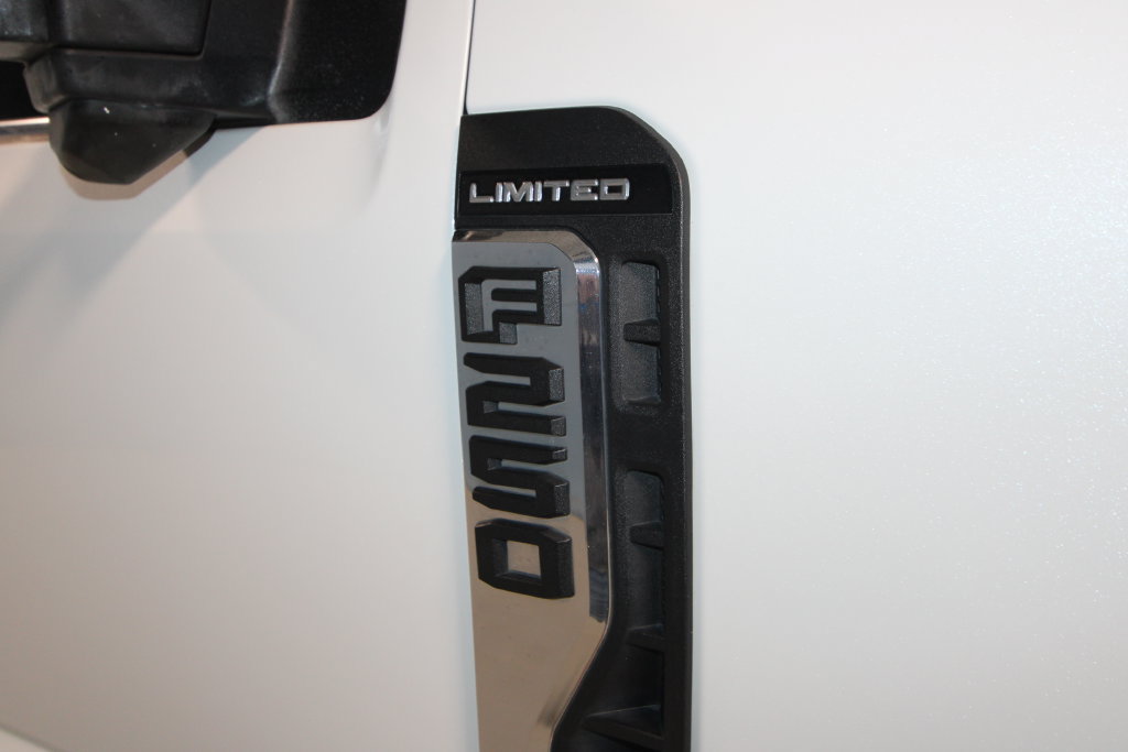 Used 2024 Ford F250 Limited w/ FX4 Off-Road Package AWD/4WD image 40