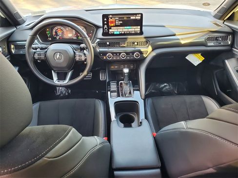 Used 2025 Acura Integra A-Spec image 9