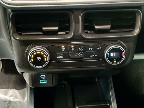 Used 2022 Ford Maverick XL image 15